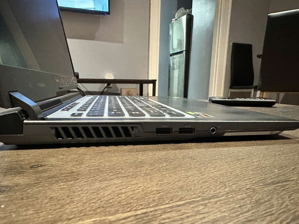 ASUS ROG Strix G15 Gaming Laptop with AMD Ryzen 7 and RTX 3050Ti