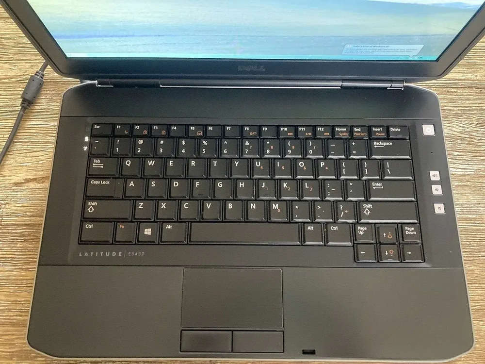 14.1" Dell E5420/30 Laptop - Windows 7 Pro 64 Bit, Intel i5 2.5GHz, 4GB RAM, 250GB HDD, DVDRW