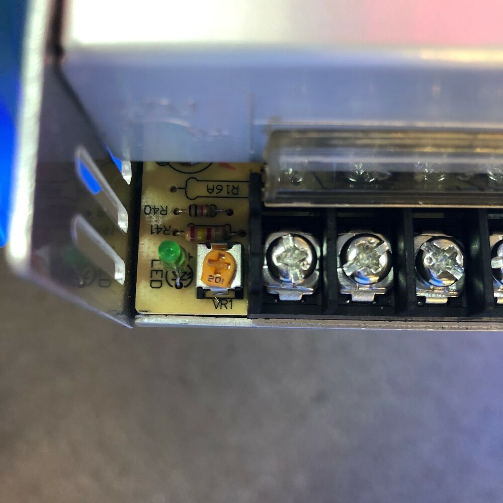 30 Amp Adjustable Ham Radio Power Supply with Preset at 13.8V