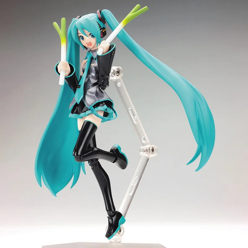 Figma Hatsune Miku Action Figure with Movable Joints and Props