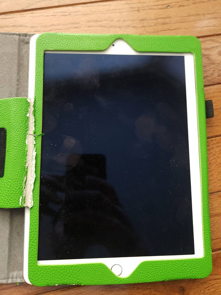 Apple iPad Air 2 64GB Wi-Fi Tablet - White/Silver (MGKM2LL/A) A1566