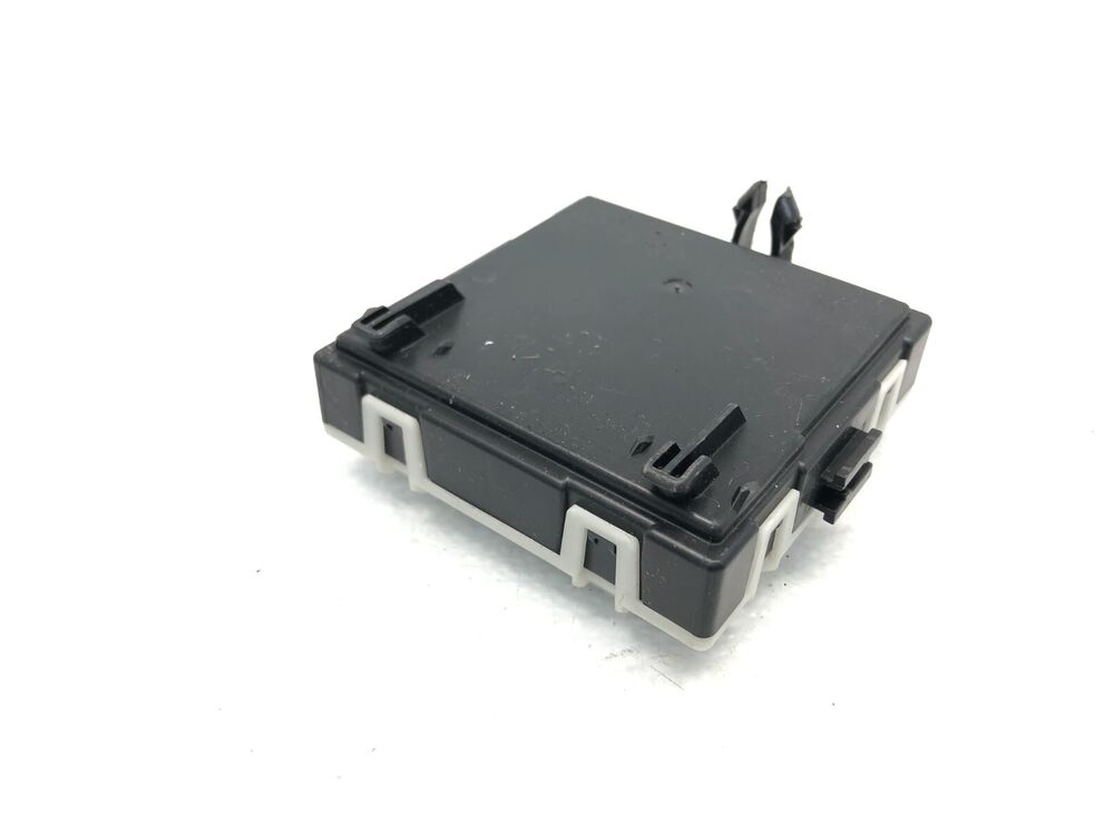 2019-2022 Mercedes A220 V177 Right Passenger Front Door Control Module OEM