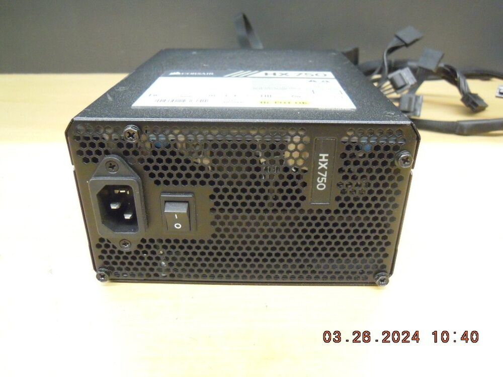 Corsair HX750 750W 80 Plus Platinum Power Supply
