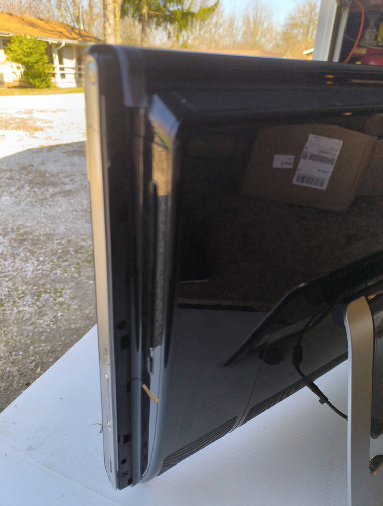 Hp TouchSmart 600 AIO i3 2TB 4GB Desktop with All Data and Mitchell Repair Software, TV Included