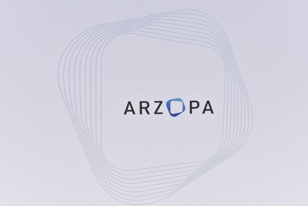 Arzopa 15.6" 1080P Portable Monitor - Laptop Companion