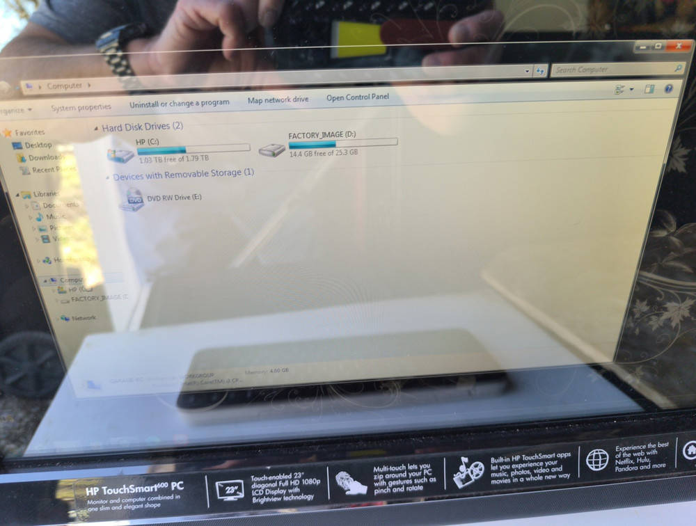 Hp TouchSmart 600 AIO i3 2TB 4GB Desktop with All Data and Mitchell Repair Software, TV Included