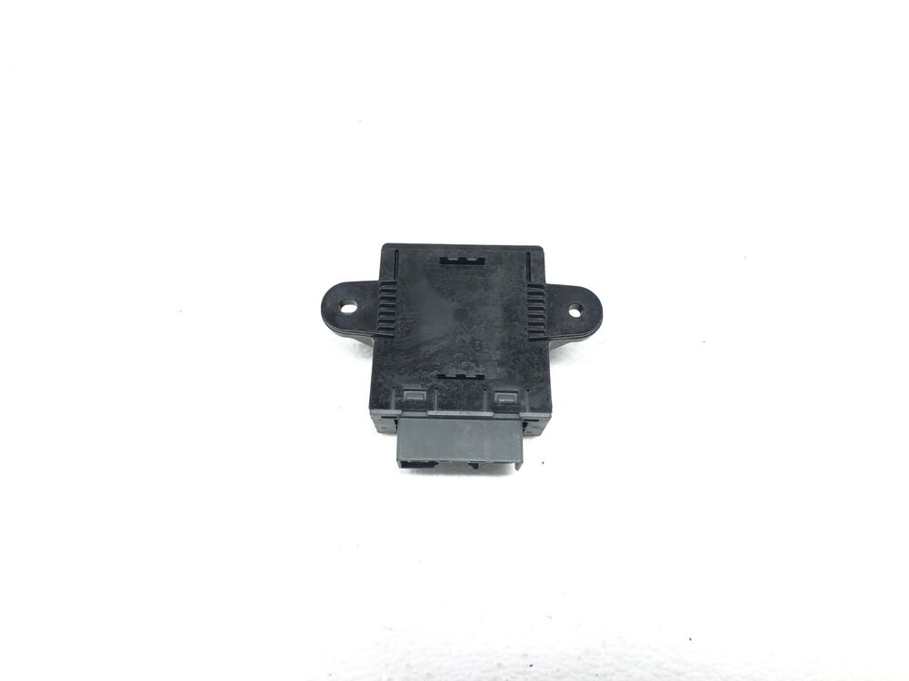 2017-2020 Lincoln Continental Left Driver Rear Door Control Module OEM