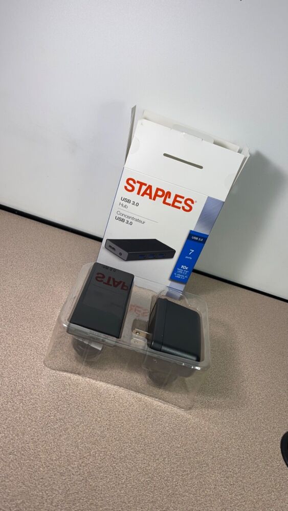 7-Port USB 3.0 Hub - Compact, Portable, Fast Data Transfer for PC and Laptops