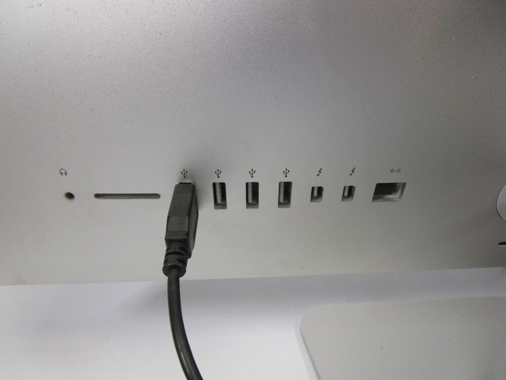 Apple iMac ME086LL/A All-in-One Computer