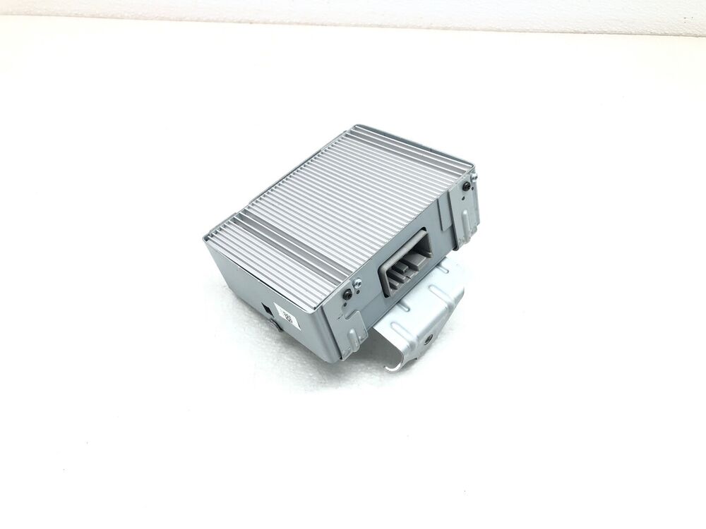2017-2020 Lincoln Continental Power Inverter Converter Control Module OEM