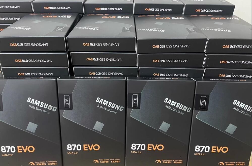 Samsung 870 EVO 2.5 Inch SATA III SSD - 1TB, 500GB, and 250GB Options