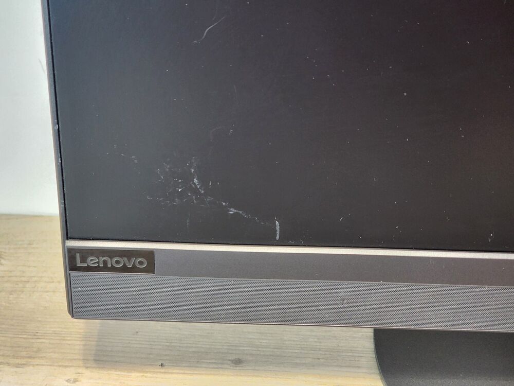 Lenovo Ideacentre AIO Desktop Computer F0D50000US with 1TB SSD and 4415U CPU