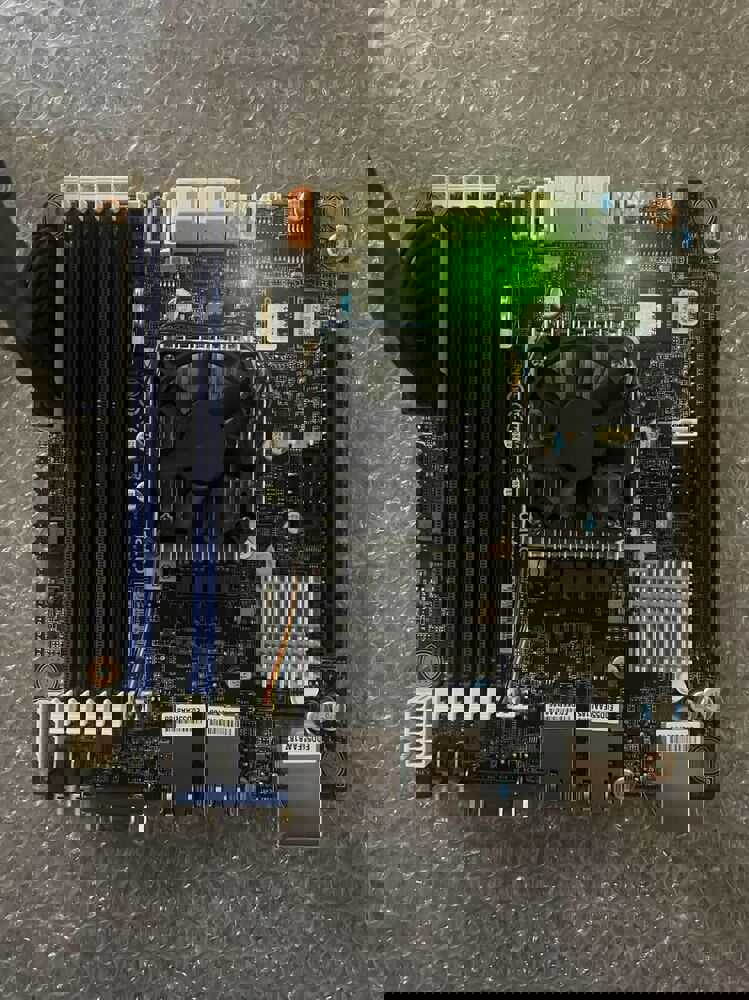 GIGABYTE MB10-DATTO Motherboard with CPU - High-Performance Computing Solution