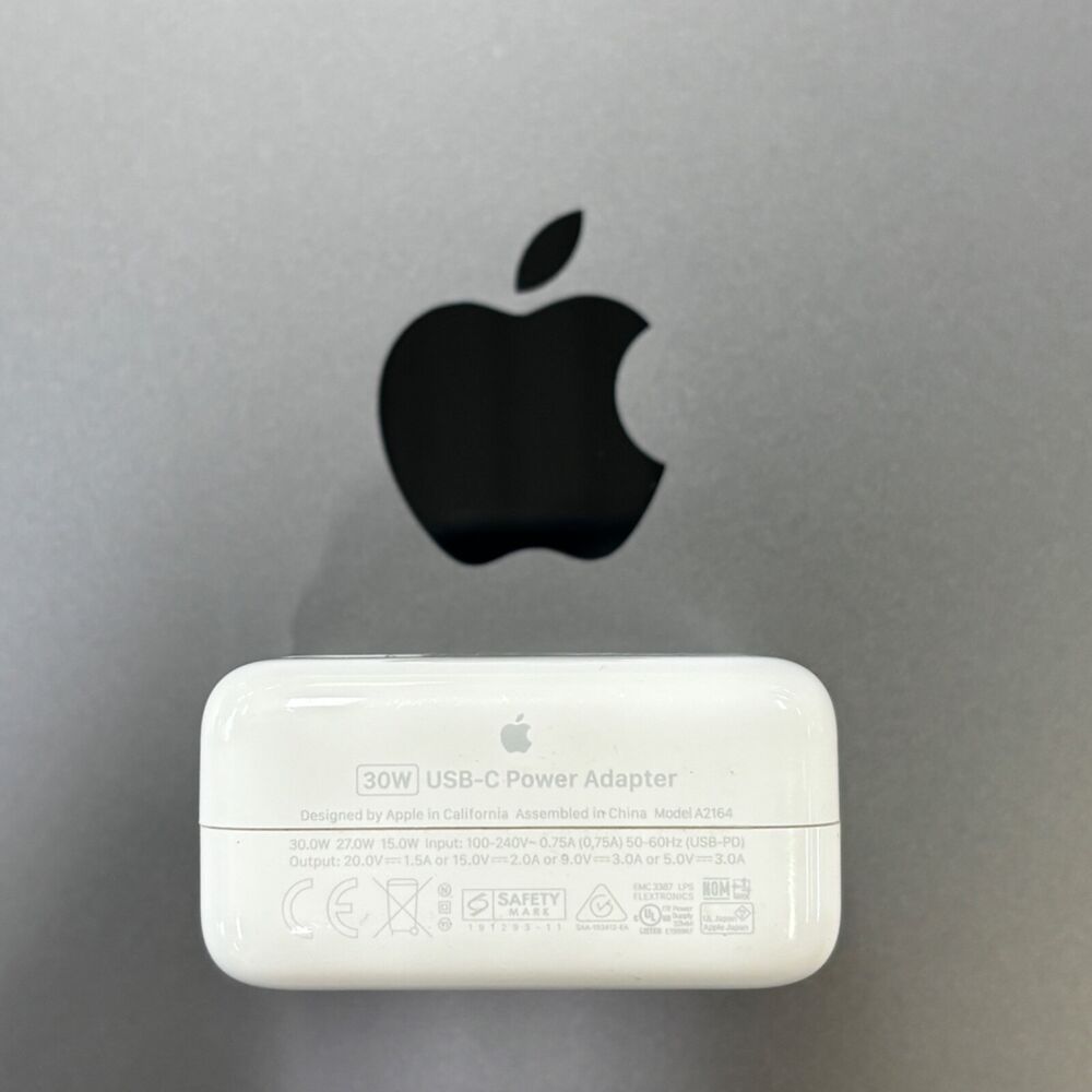 Apple USB-C 30W Power Adapter - Fast Charging Solution for Apple Devices
