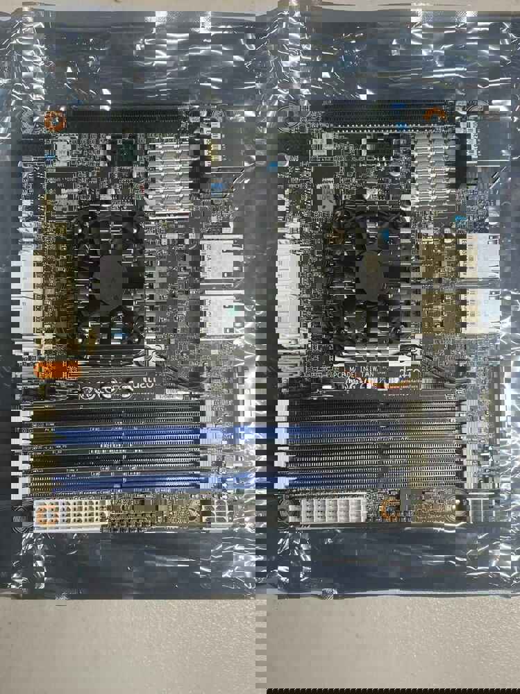 GIGABYTE MB10-DATTO Motherboard with CPU - High-Performance Computing Solution