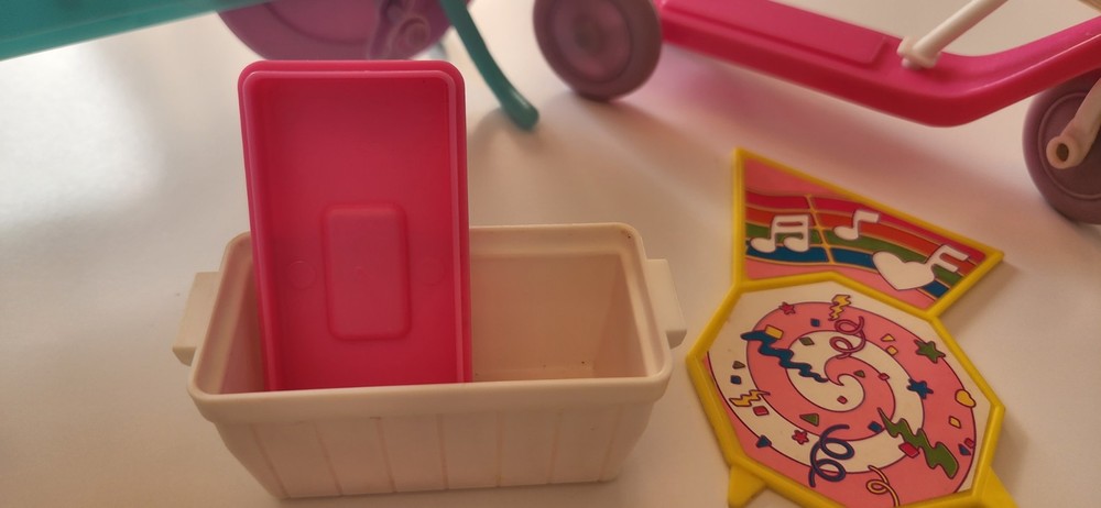 Barbie Vintage Accessories Collection