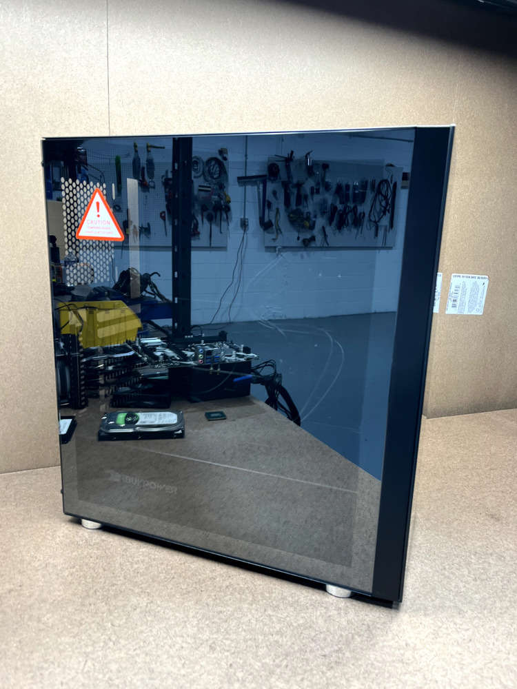 iBUYPOWER i-Series Mid-Tower Gaming Case with RGB PSU and 4 Pin Fans