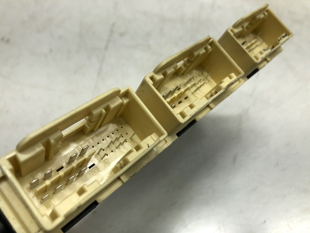 2013-2019 Mercedes GL450 X166 Left Driver Front Seat Control Module OEM
