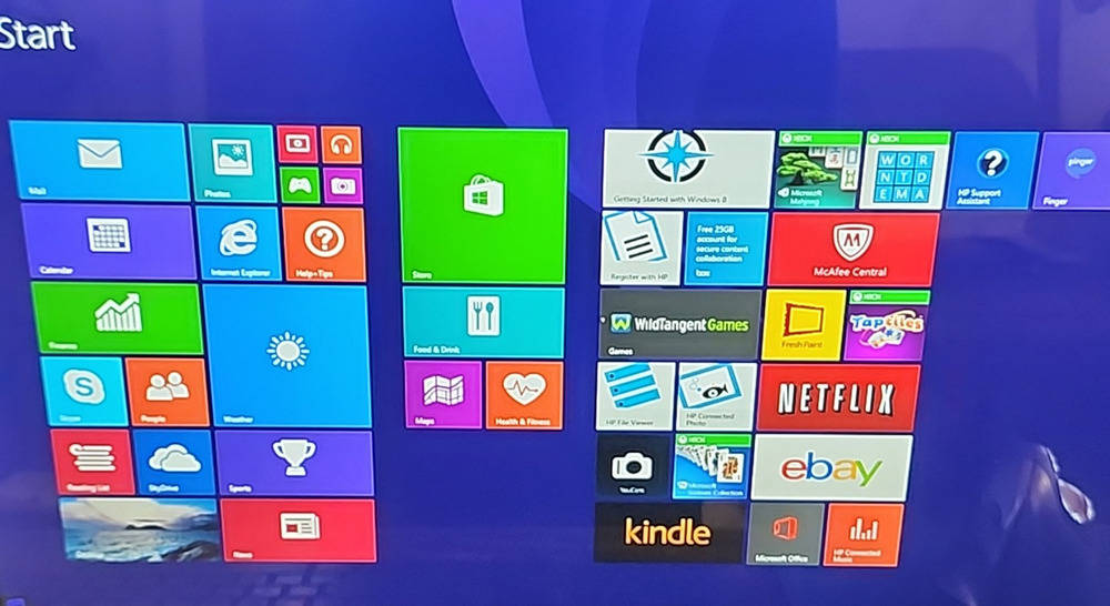 HP Pavilion 21 All-in-One PC with Large Display, Windows 8.1, Upgradable