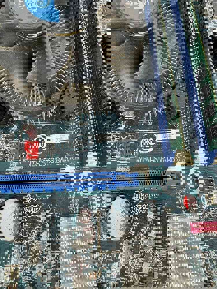 Intel DH55PJ H55 Express Chipset Motherboard with RAM