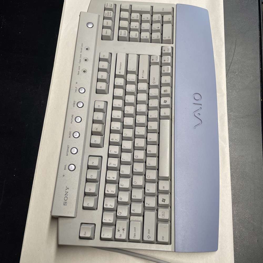 Vintage Sony VAIO Wired Keyboard with Armrest - PCVA-KB1P/UB