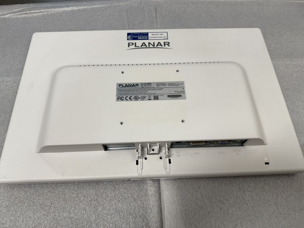 Dual Planar 22" Grade A 1920x1080 LCD Monitors with Dual Stand