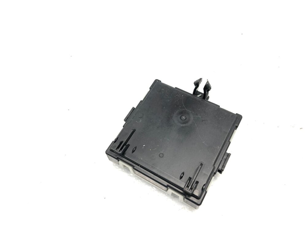 2019-2022 Mercedes A220 V177 Right Passenger Front Door Control Module OEM