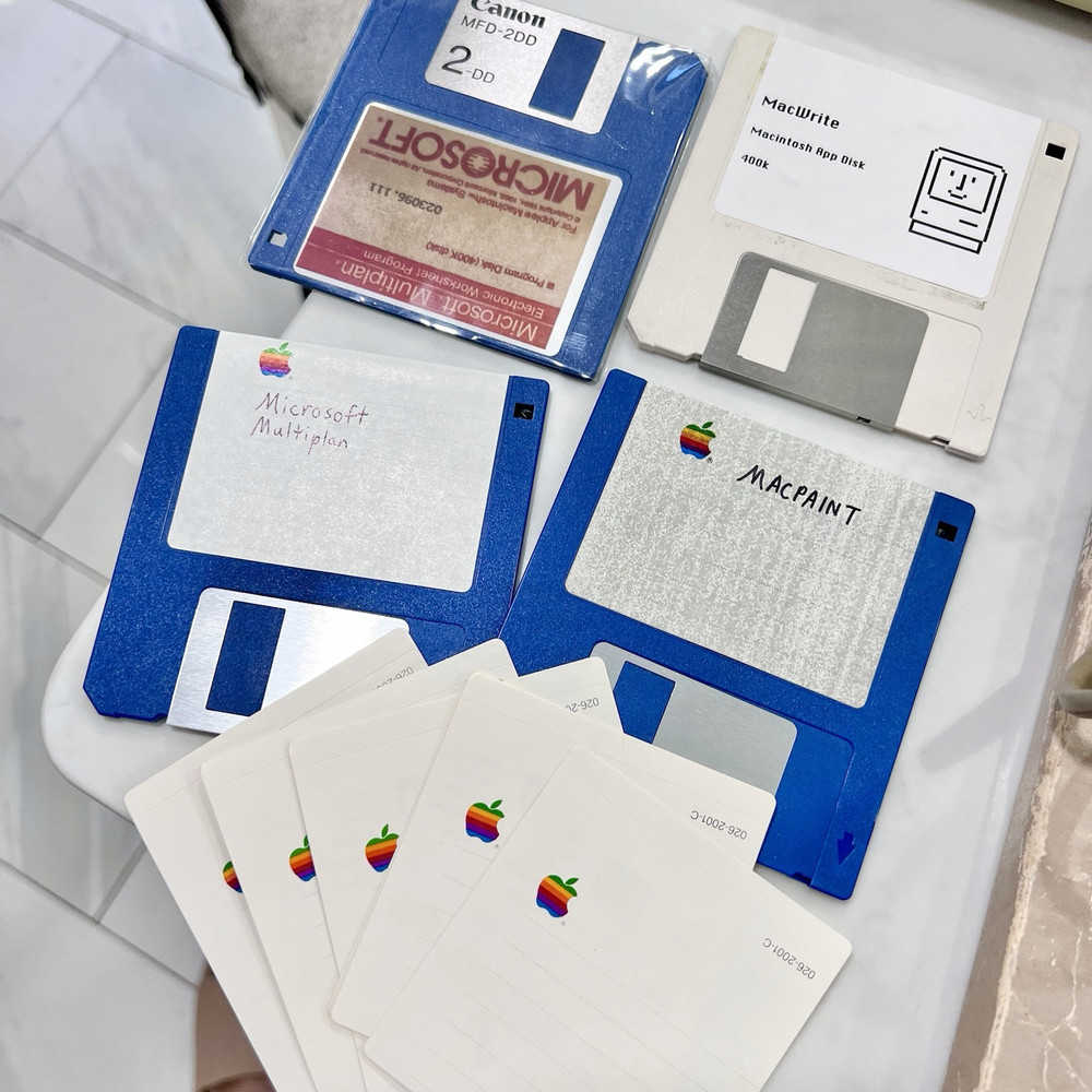 Vintage Apple Macintosh 512K Computer with Accessories