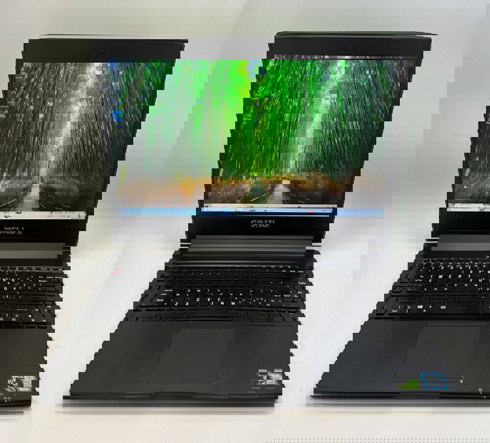 Gigabyte Aero 14 Gaming Laptop - High-Performance P64V7