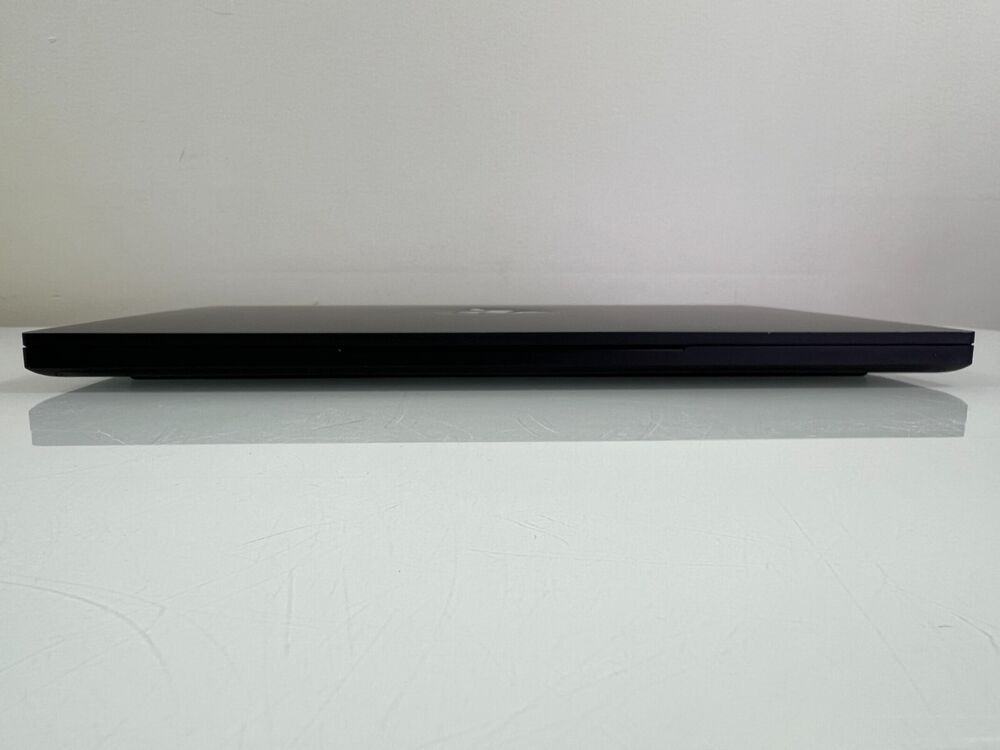 Razer Blade RZ09-02385E92 Gaming Laptop