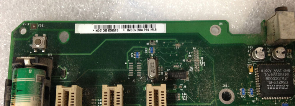 Apple G4 Desktop Motherboard with 450MHz CPU and Memory