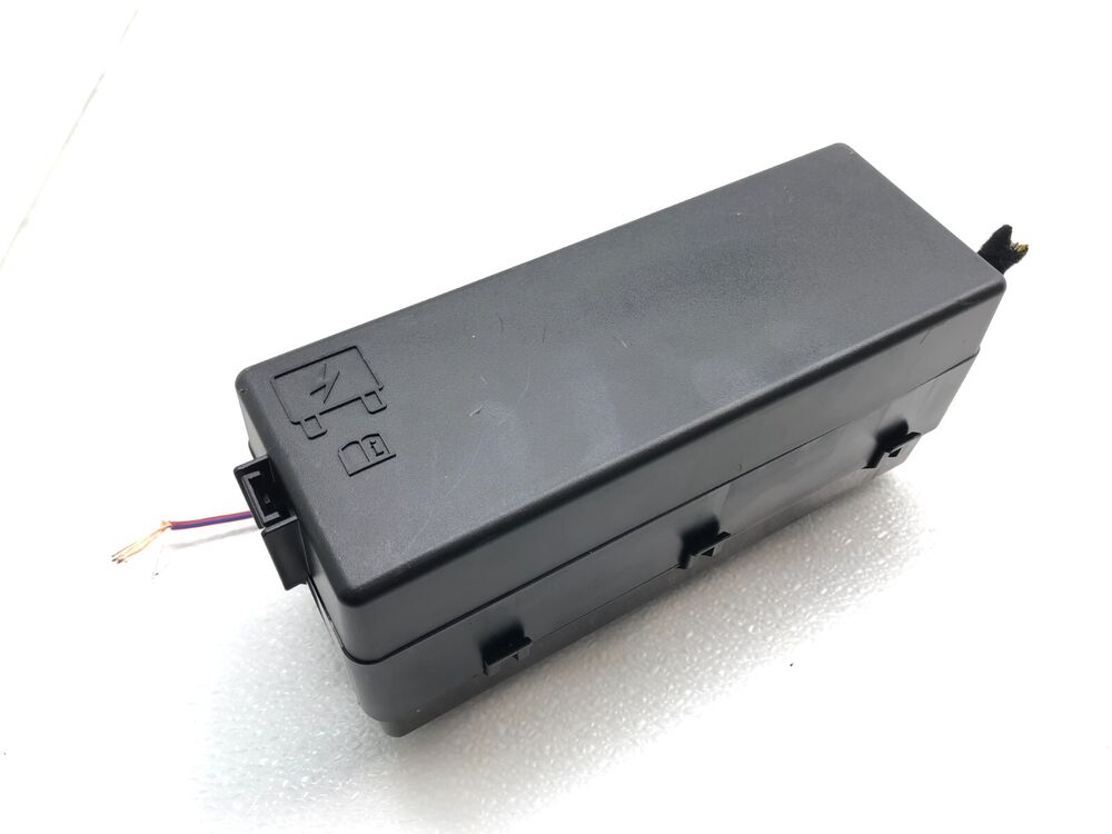 2014-2017 Maserati Ghibli S Rear Fuse Relay Box - OEM Quality