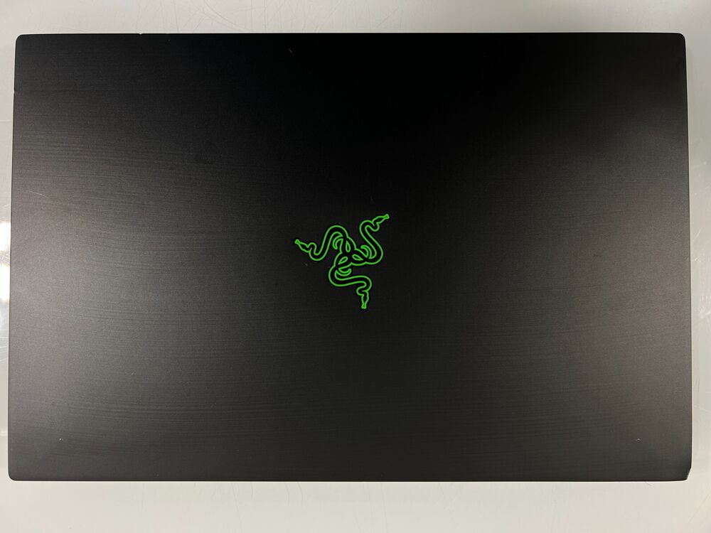 Razer Blade RZ09-02385E92 Gaming Laptop
