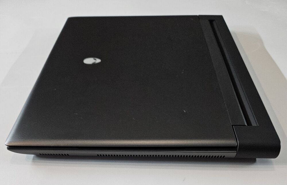 Alienware M16 R1 Gaming Laptop with Intel i7-13700HX, 16GB RAM, 1TB SSD, RTX 4070