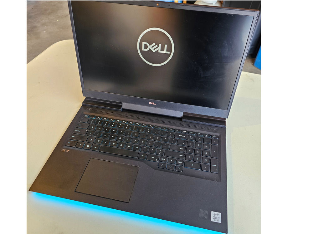 Dell G7 7700 Gaming Laptop with 17.3" 300Hz Display and RTX 2070 GPU