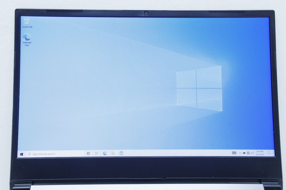 Sager NH58DB Gaming Laptop with Intel i7-10750H, 16GB RAM, 128GB NVMe SSD, 500GB HDD
