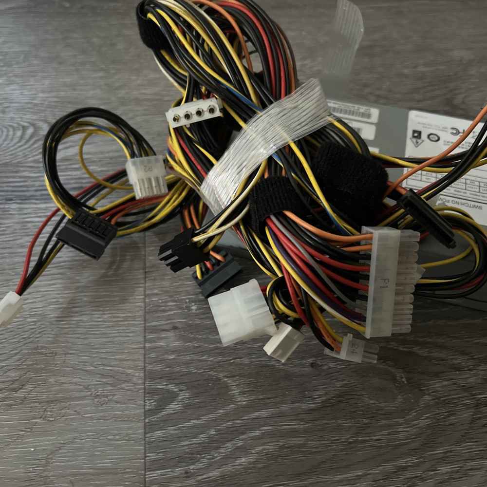 XEAL TC-1U70PD8 700W Power Supply Unit