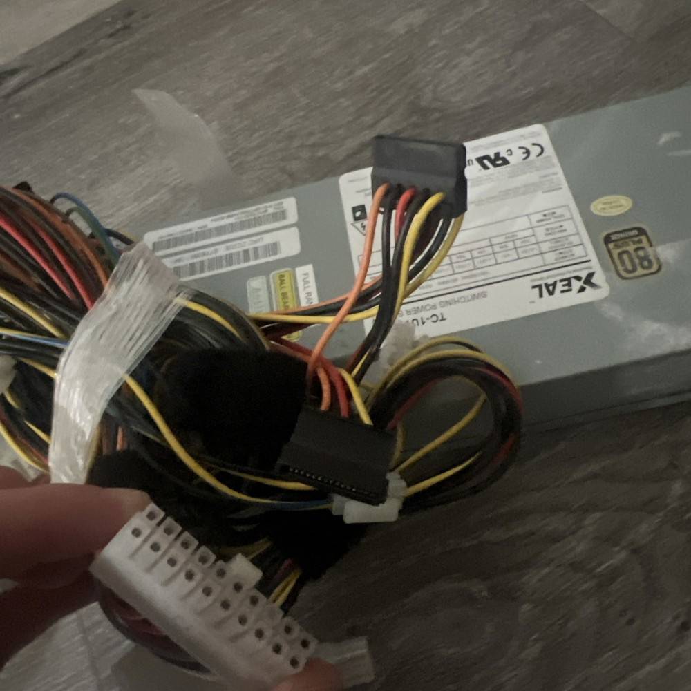XEAL TC-1U70PD8 700W Power Supply Unit