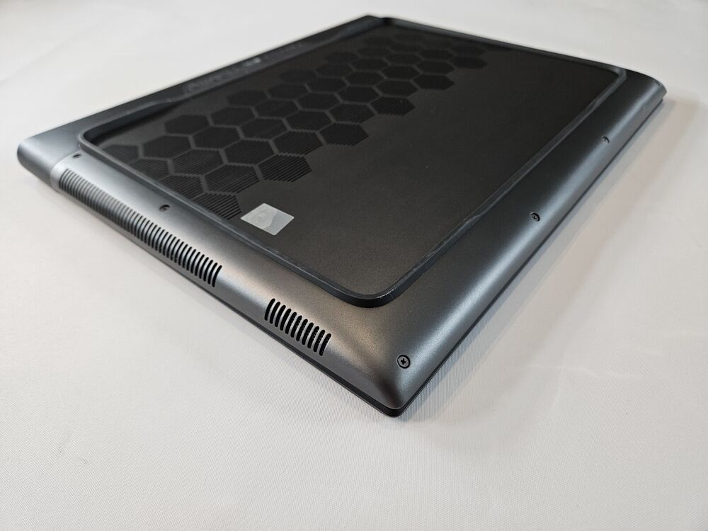 Alienware M16 R1 Gaming Laptop with Intel i7-13700HX, 16GB RAM, 1TB SSD, RTX 4070