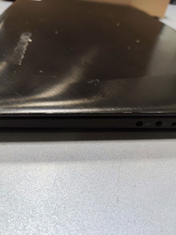 Lenovo IdeaPad Y50-70 Gaming Laptop - High-Performance Gaming Machine