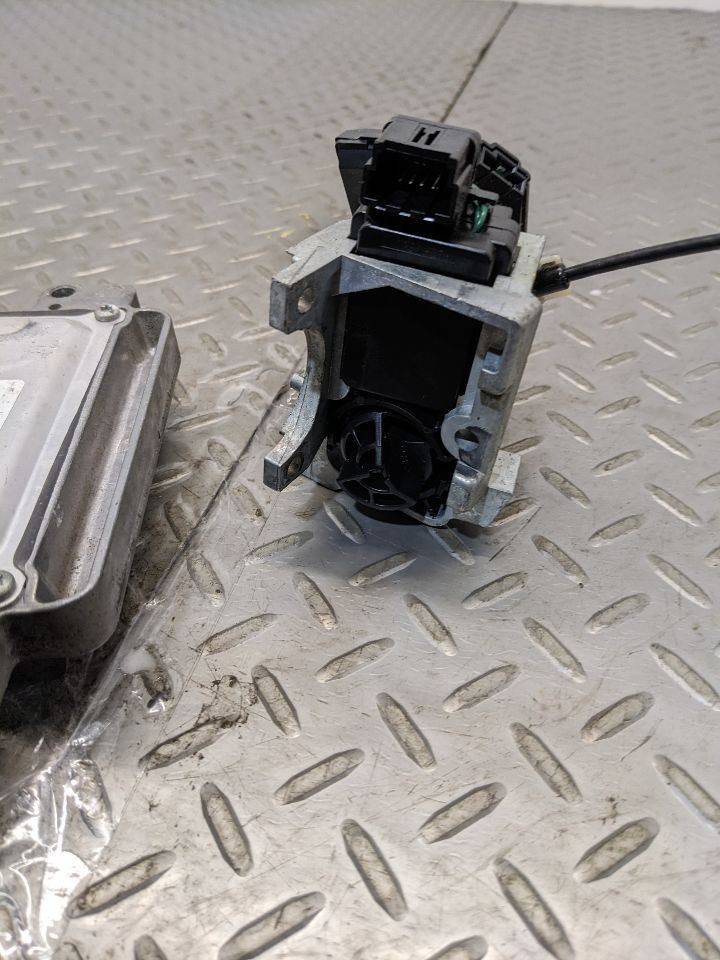 2008-2010 Chevrolet Engine Computer ECU ECM & Ignition Switch Assembly with Key