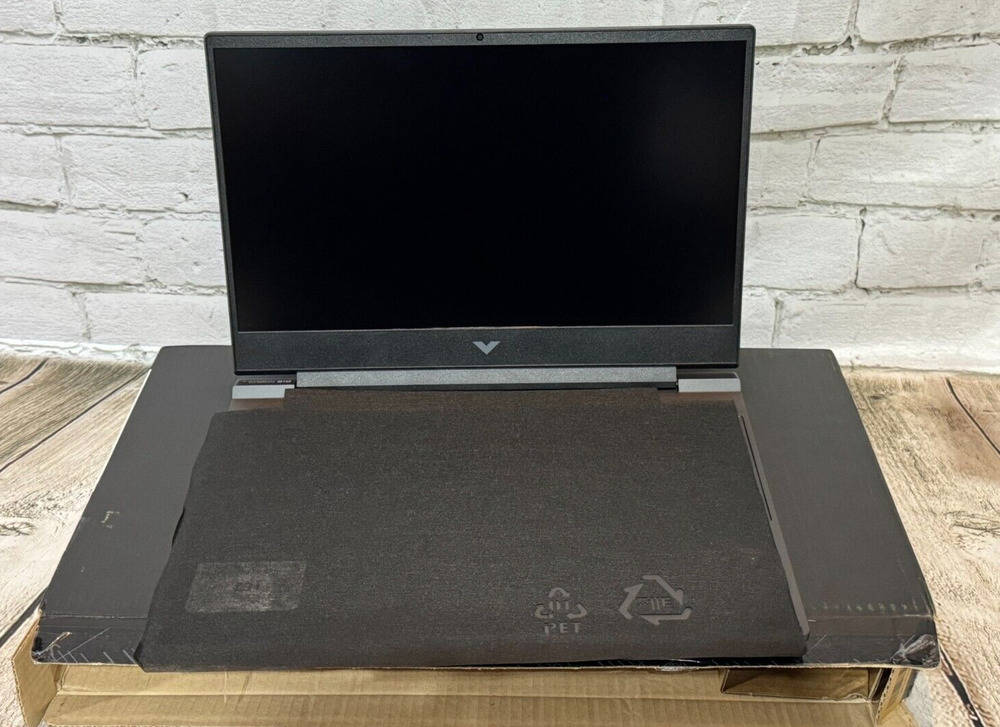 HP Victus 15.6 Gaming Laptop with AMD Ryzen 5-7535HS, Radeon RX 6550M