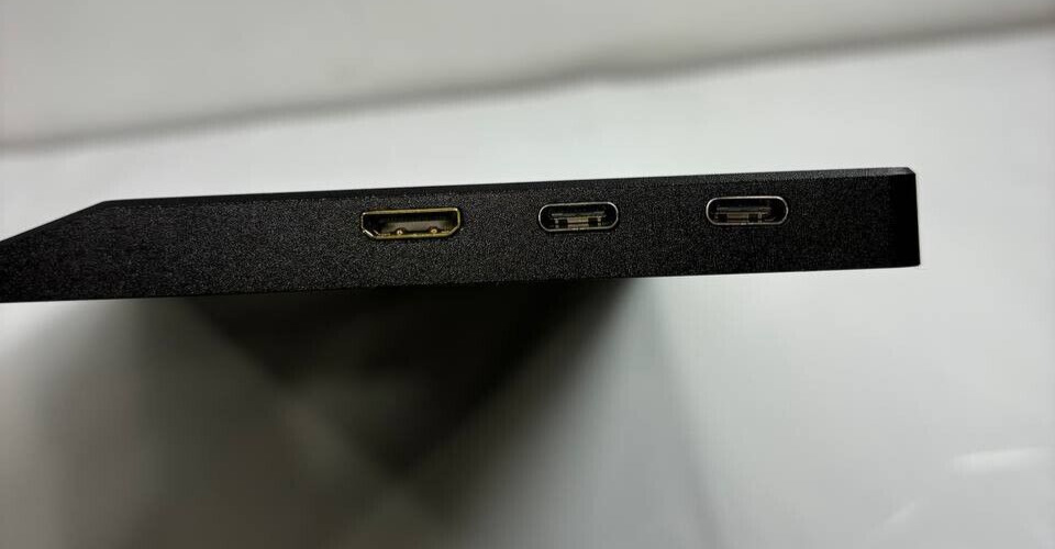 Yodoit 15.6" Full HD IPS Portable Monitor - Laptop Screen Extender