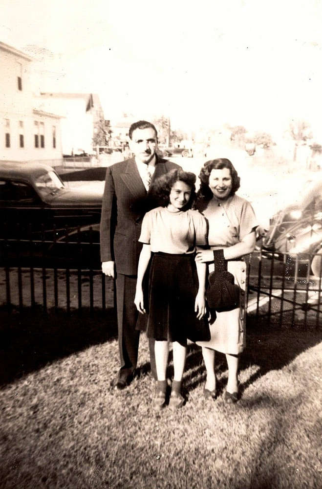 1947 Vintage Outdoor Family Photo