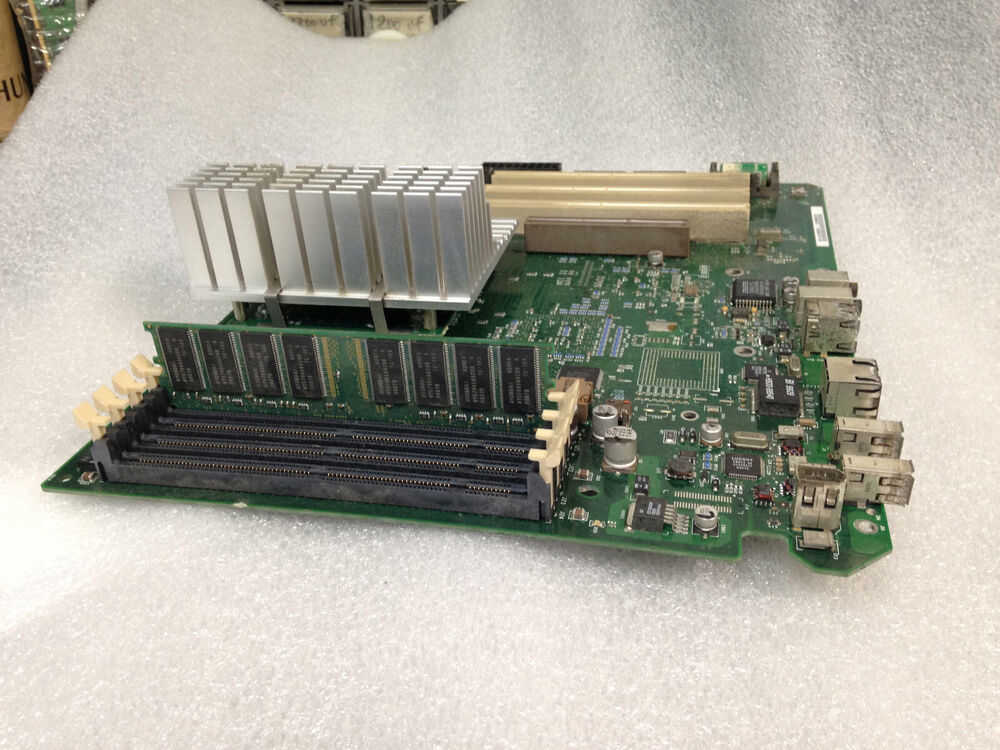 Apple G4 Desktop Motherboard with 450MHz CPU and Memory