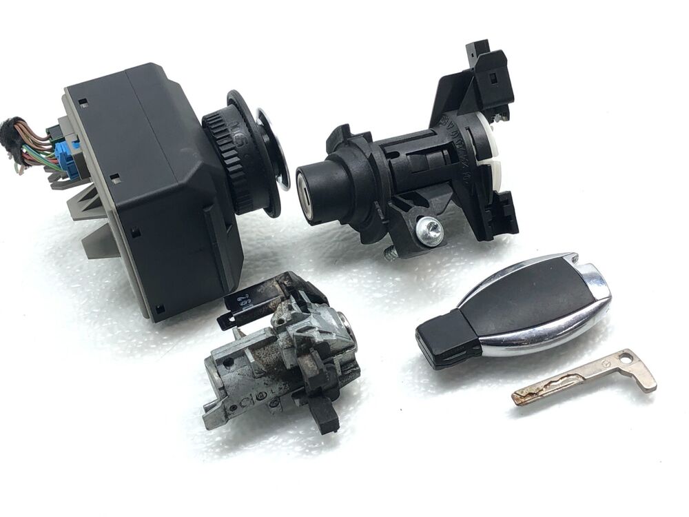2007-2012 Mercedes CLS550 CLK550 4.6L Engine ECU Computer with Key & Start, OEM