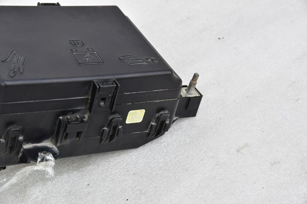 2014-2017 Maserati Ghibli Front Fuse Relay Electrical Wire Box OEM