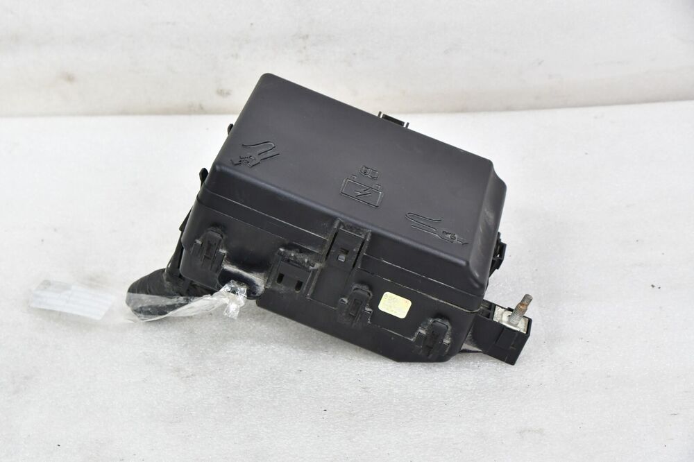 2014-2017 Maserati Ghibli Front Fuse Relay Electrical Wire Box OEM
