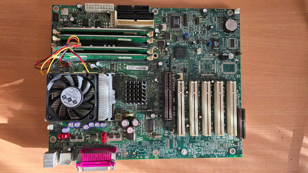 Intel D850GB Motherboard with Intel Pentium 4 and 384MB RDRAM - Fully Tested