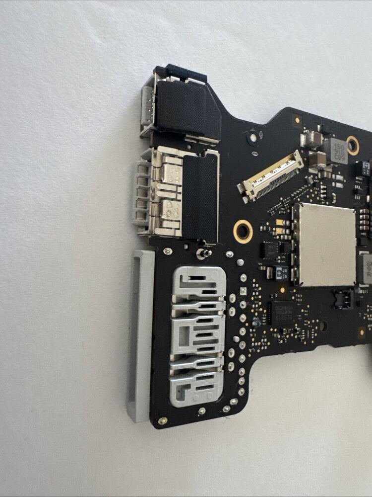 2015 MacBook Air A1466 13" i5-5350U 1.6GHz 8GB Logic Board